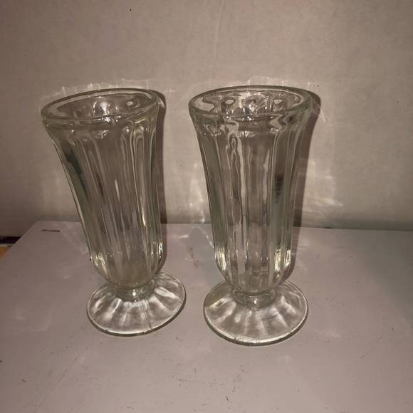 Vintage Clear Glass Soda Fountain Glasses - Picture 1 of 6